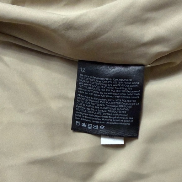 Lululemon Wunder Puff 600-Down-Fill
Cropped Vest Women’s Size 12 - Picture 3 of 7